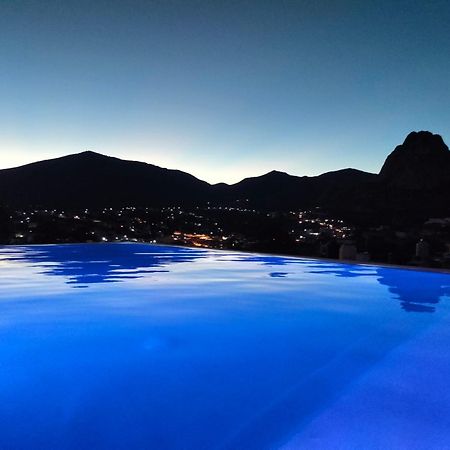 Hotel Villa Penasco แบร์นัล ภายนอก รูปภาพ