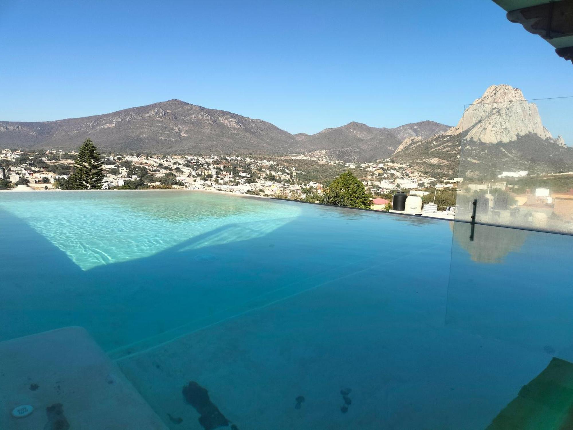 Hotel Villa Penasco แบร์นัล ภายนอก รูปภาพ